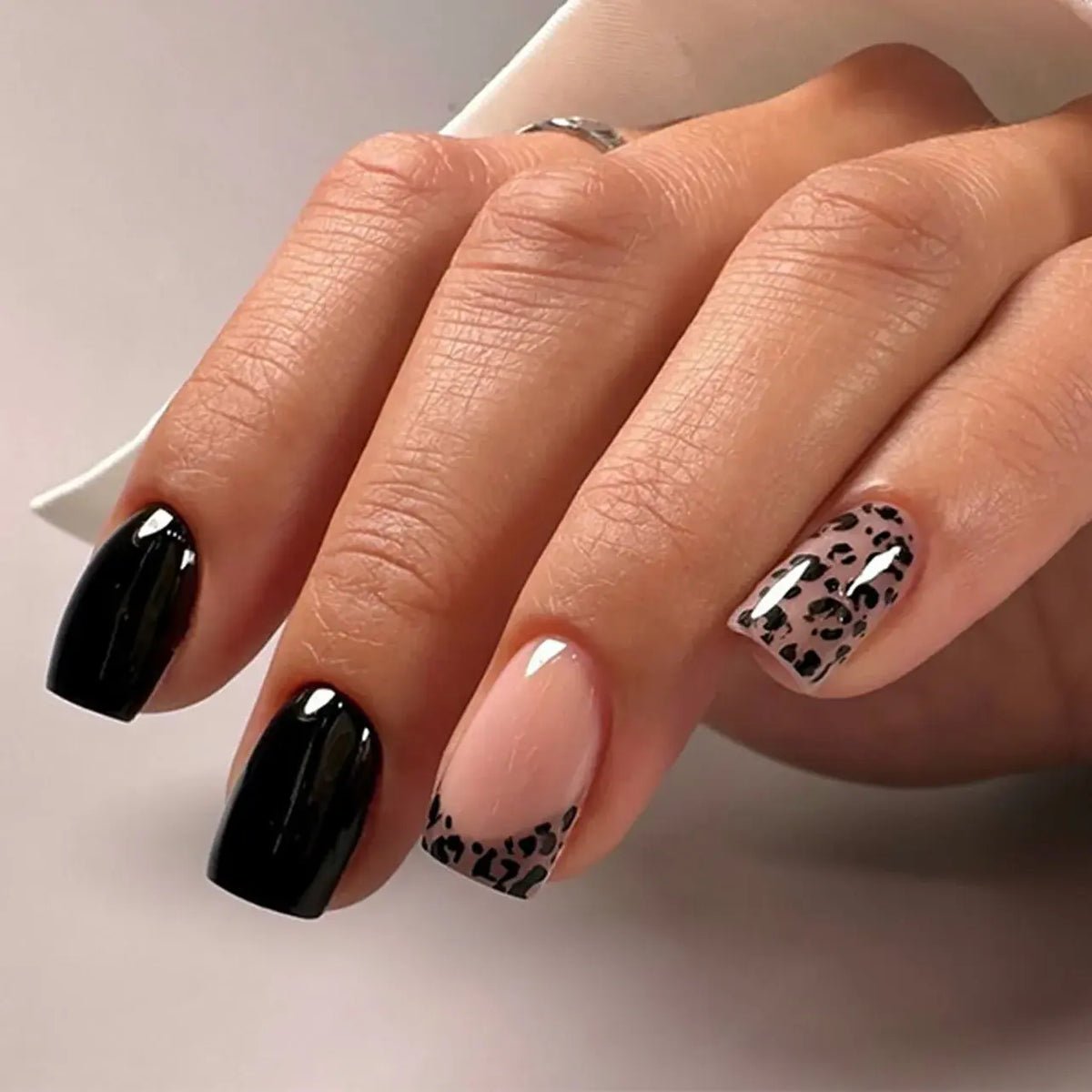 Press-On Nails Set - Salon-Style Milky White Finish For Instant Natural Elegance